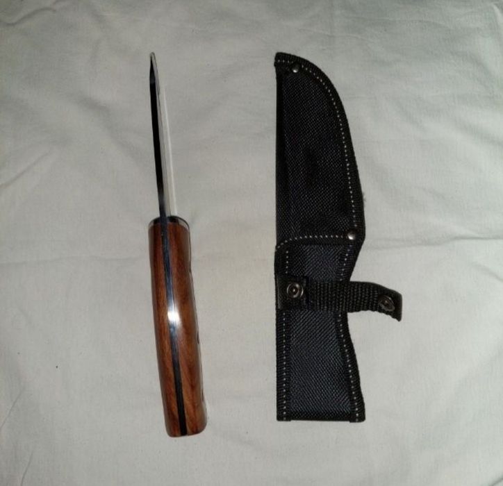 Cutit vanatoare și drumetie