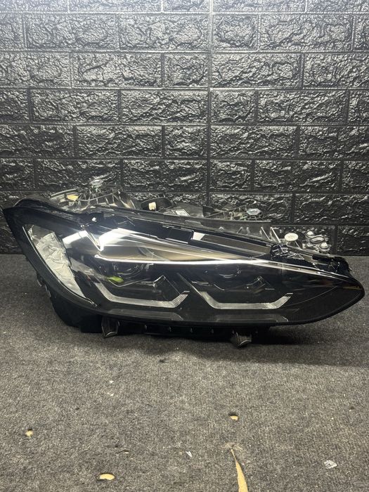 Far dreapta Bmw seria 4 G22 Led adaptive shadowline