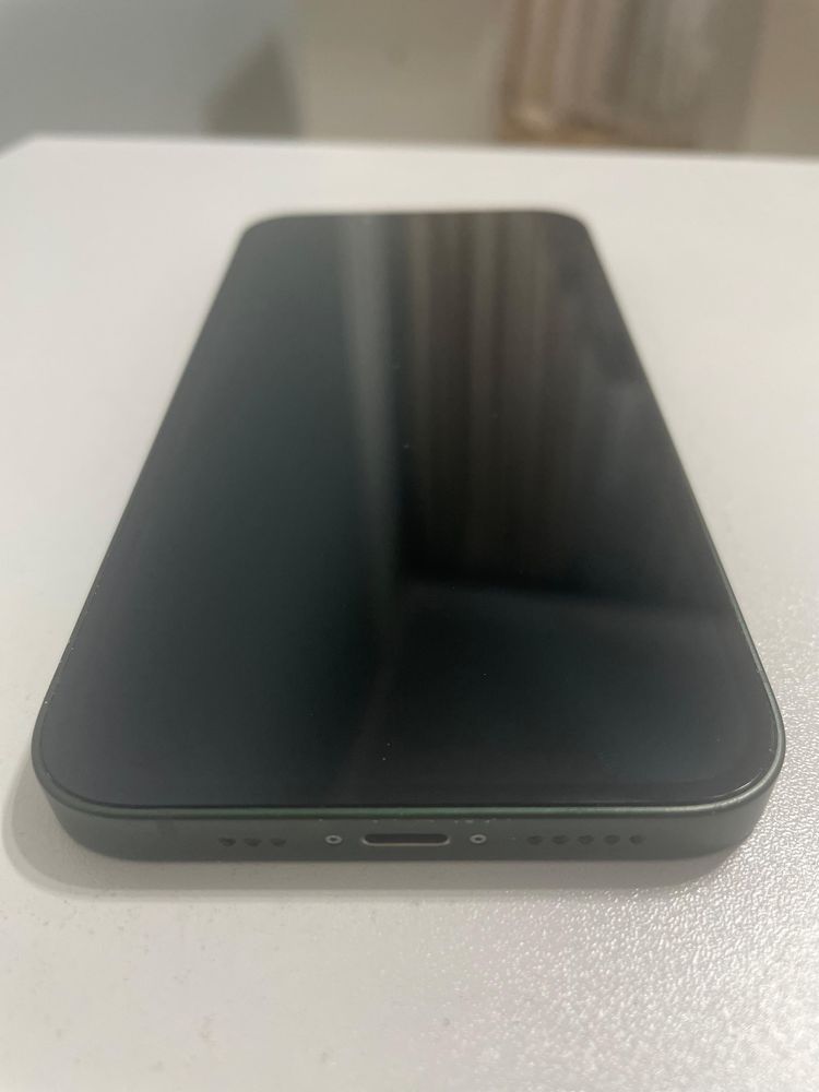 IPhone 13 в идеальном состоянии