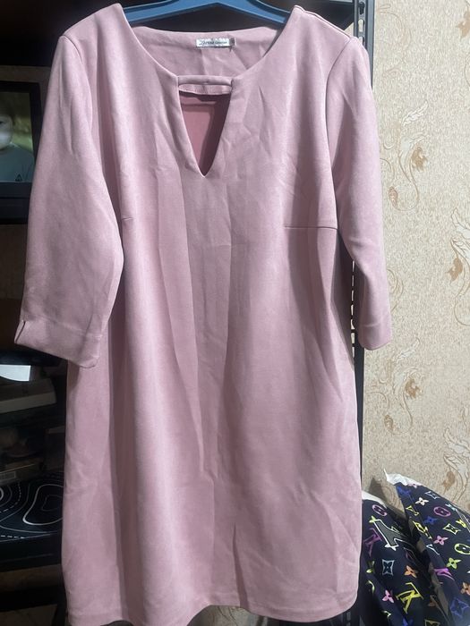 Платье, футболка, брюки, шорты, джинсовая куртка