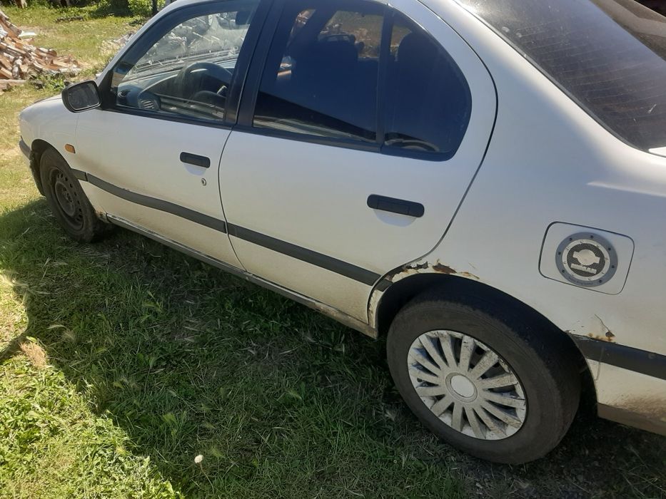 Продам нисан примера