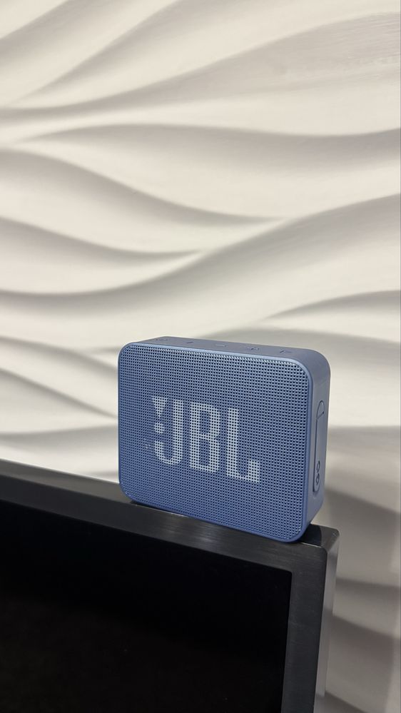 Колонка Jbl Essential go