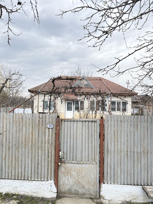 Casa de vanzare in osica de jos