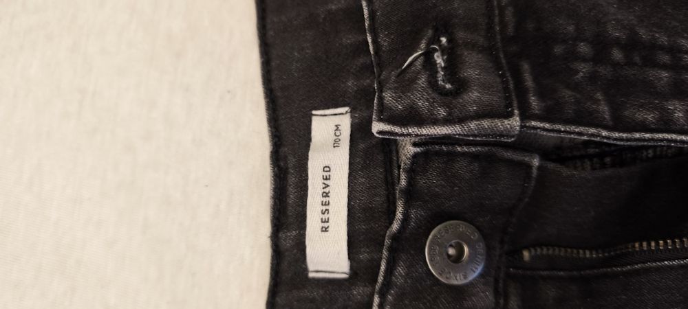 Pantaloni blugi marime 170