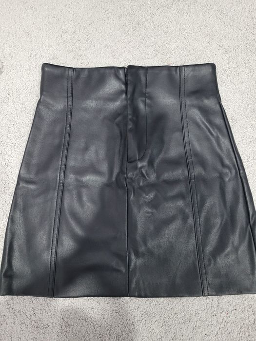 Пола Zara, размер XS