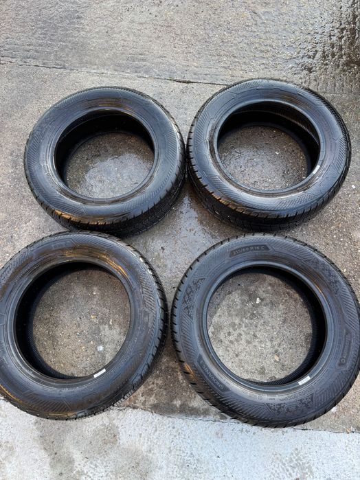 Продават се бусови гуми Барум