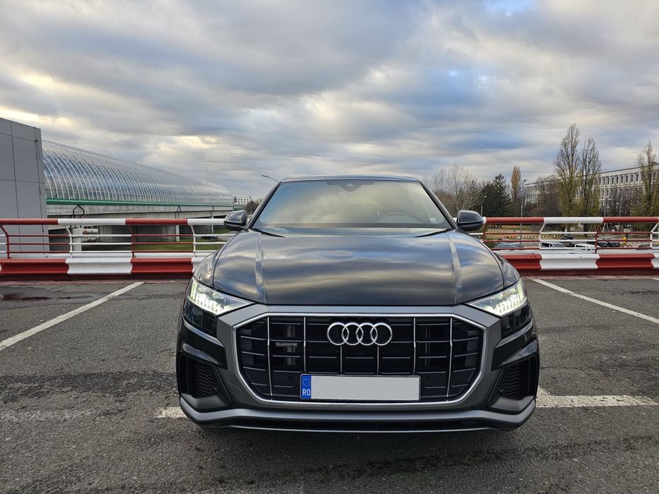 Inchirieri Auto Premium Audi Q8 in Bucuresti - Rent a Car from Volocar