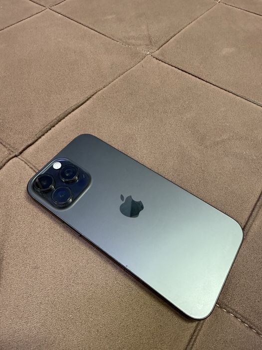 Айфон 16 про макс  срочно!!! 512гб память