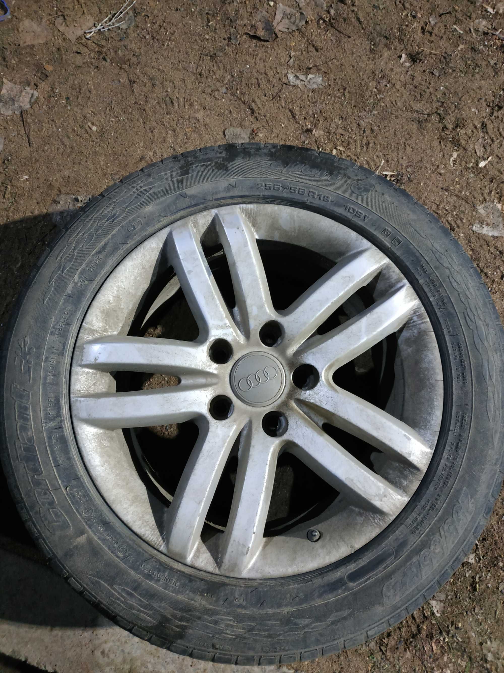 Продам шины 255/55R18