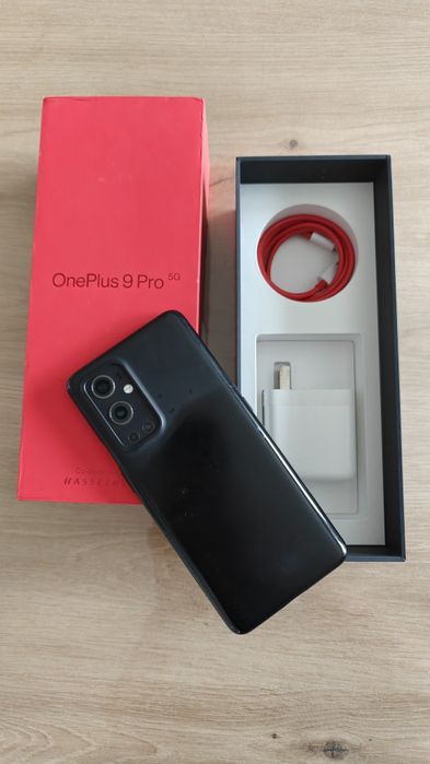 Vând OnePlus 9 pro 265gb