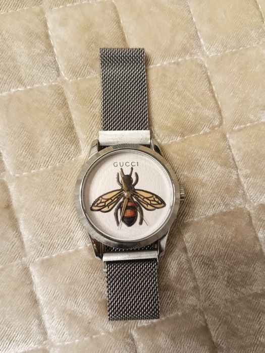 Часы от Gucci (с пчелкой)