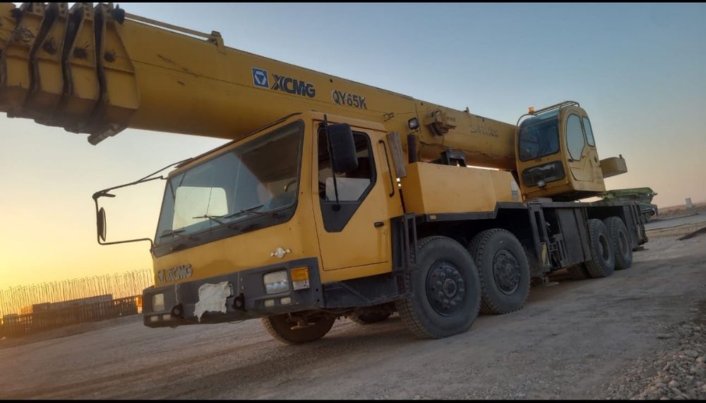 Автокран XCMG 65 тонник