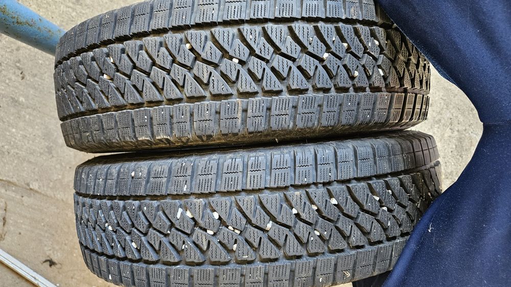 2бр гуми 195 65 16С бриджстоун