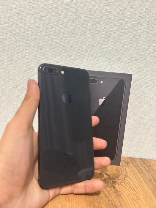 iPhone 8+ 64gb идеал