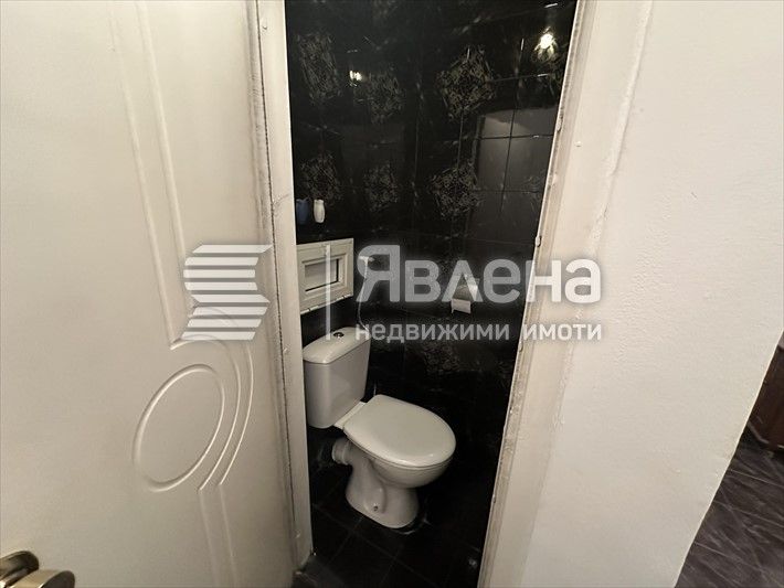 Продава се Двустаен апартамент в Пловдив, Изгрев - 64 кв.м за 1079 €/кв.м - Снимка #9