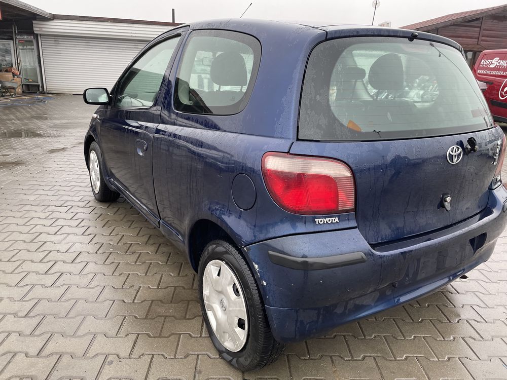 Toyota Yaris 1.0/2002г/На части