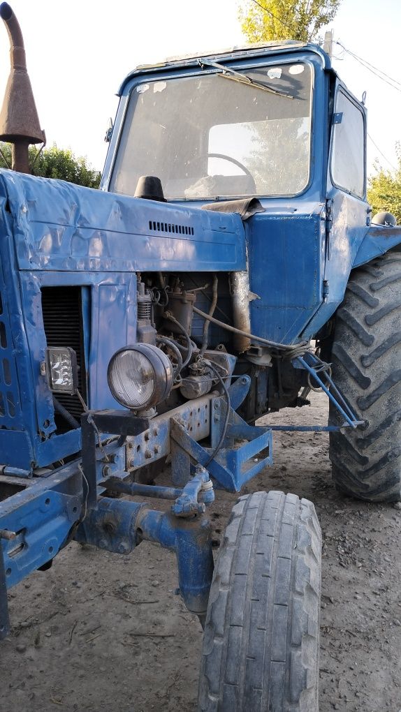 Traktor MTZ 80 Belaris
