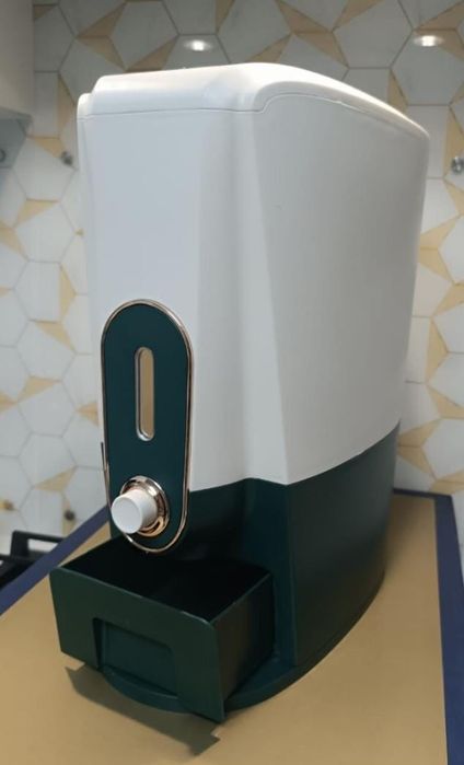 Диспенсер (дозатор) для сыпучих продуктов 1 фото. Хлебница 2 фото