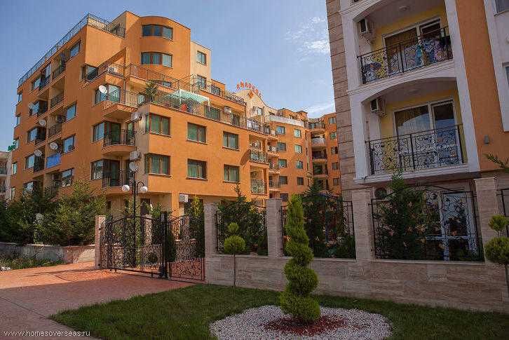 Продава се Двустаен апартамент в к.к. Слънчев бряг - 54 кв.м за 1204 €/кв.м - Снимка #2