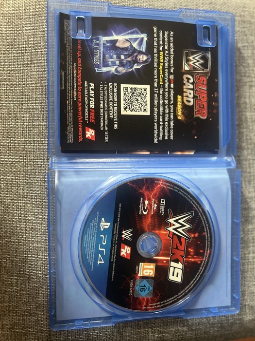 Продавам WWE 2K19 PS4