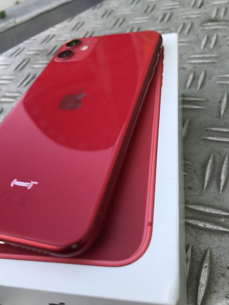 iPhone 11 red 64gb