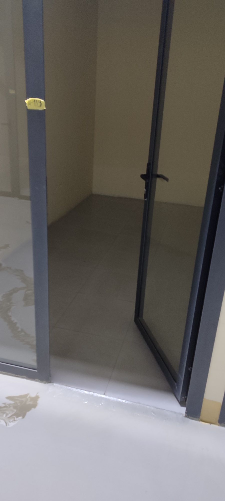 Do'kon, Ibin Sino Savdo markazi 4 etaj 9 m²
