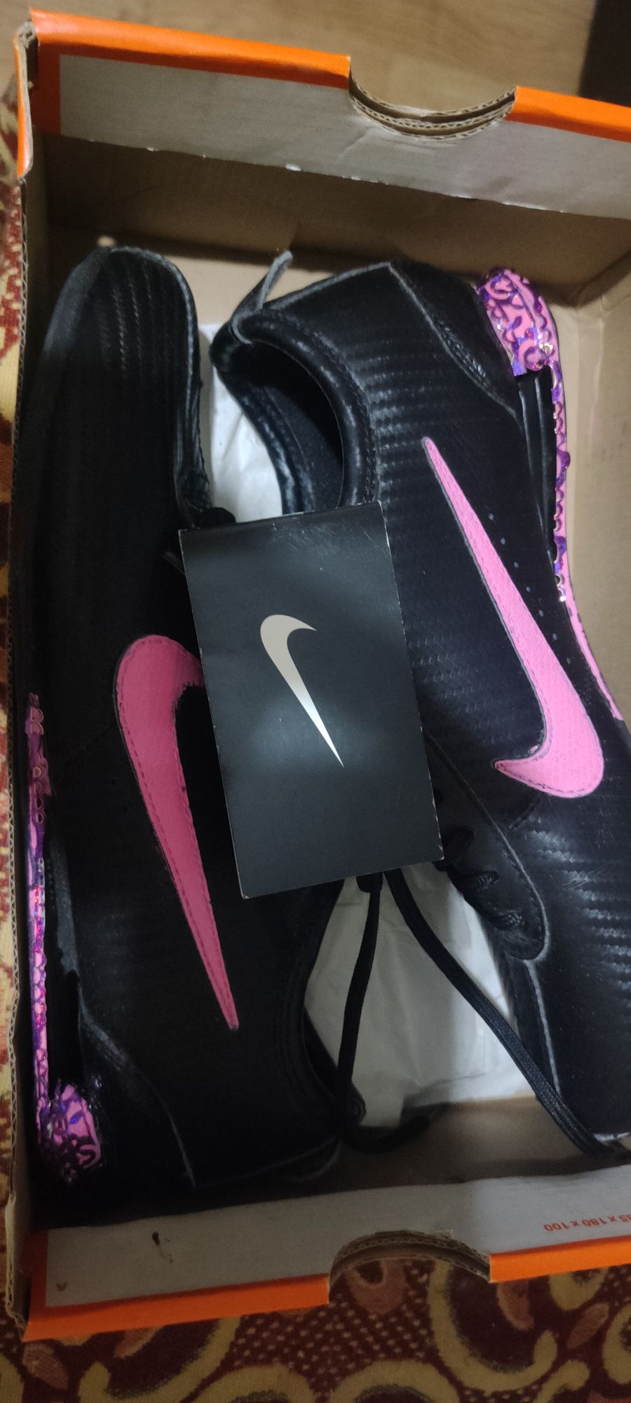 Nike shox rivalry