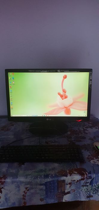 Монитор LG 22 inch много запазен