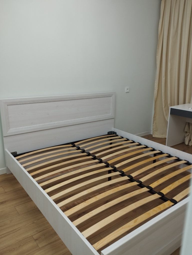 Кровать 200*180 продам