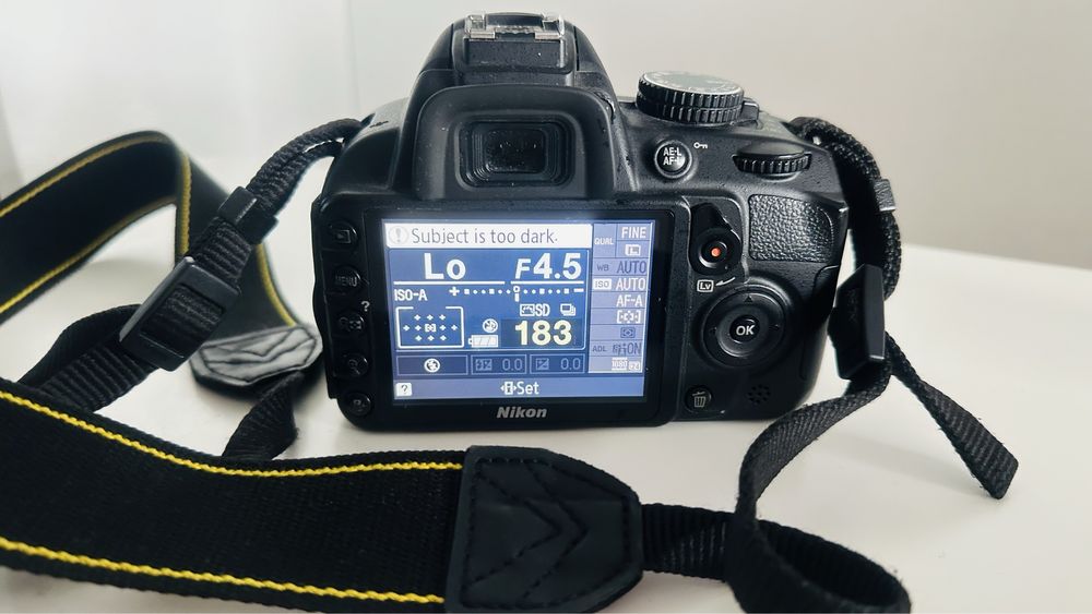 Фотоапарат Nikon D3100 + обектив Nikkor AF-S 18-55 mm
