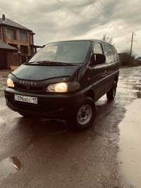 Продается Mitsubishi Delika 1995. 2.4 газ-бензин