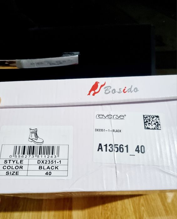 Vând urgent ghetuțe