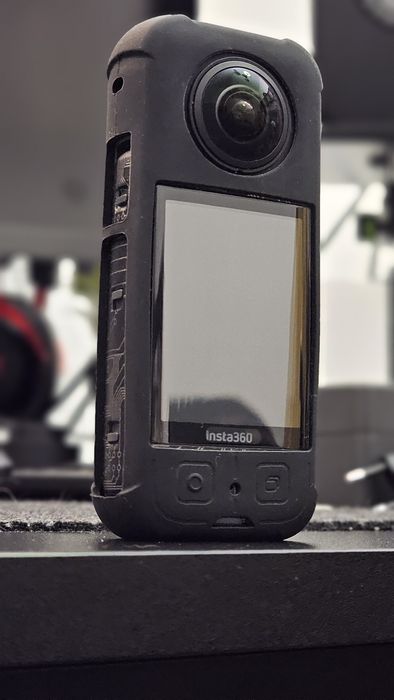 Cameră Insta 360 X 3