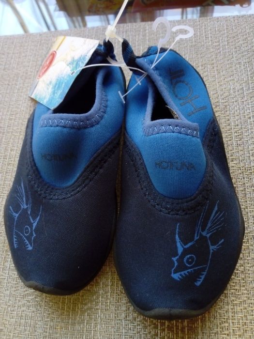 Нови Аква обувки Hot Tuna