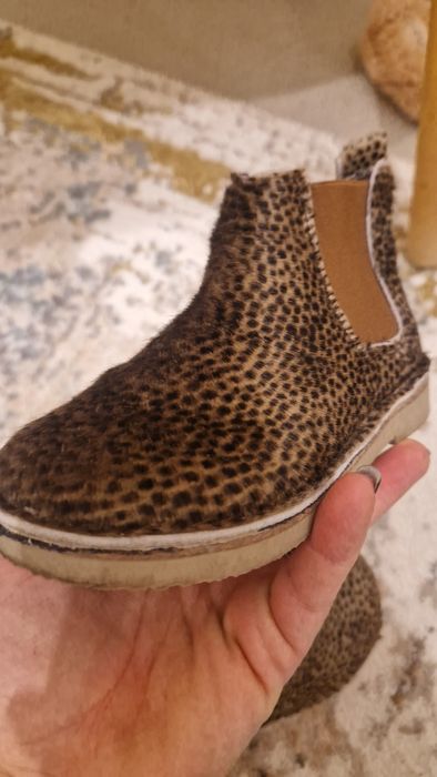 Vând ghetuțe fetita, din piele naturala int-ext, mar 26, 70 lei