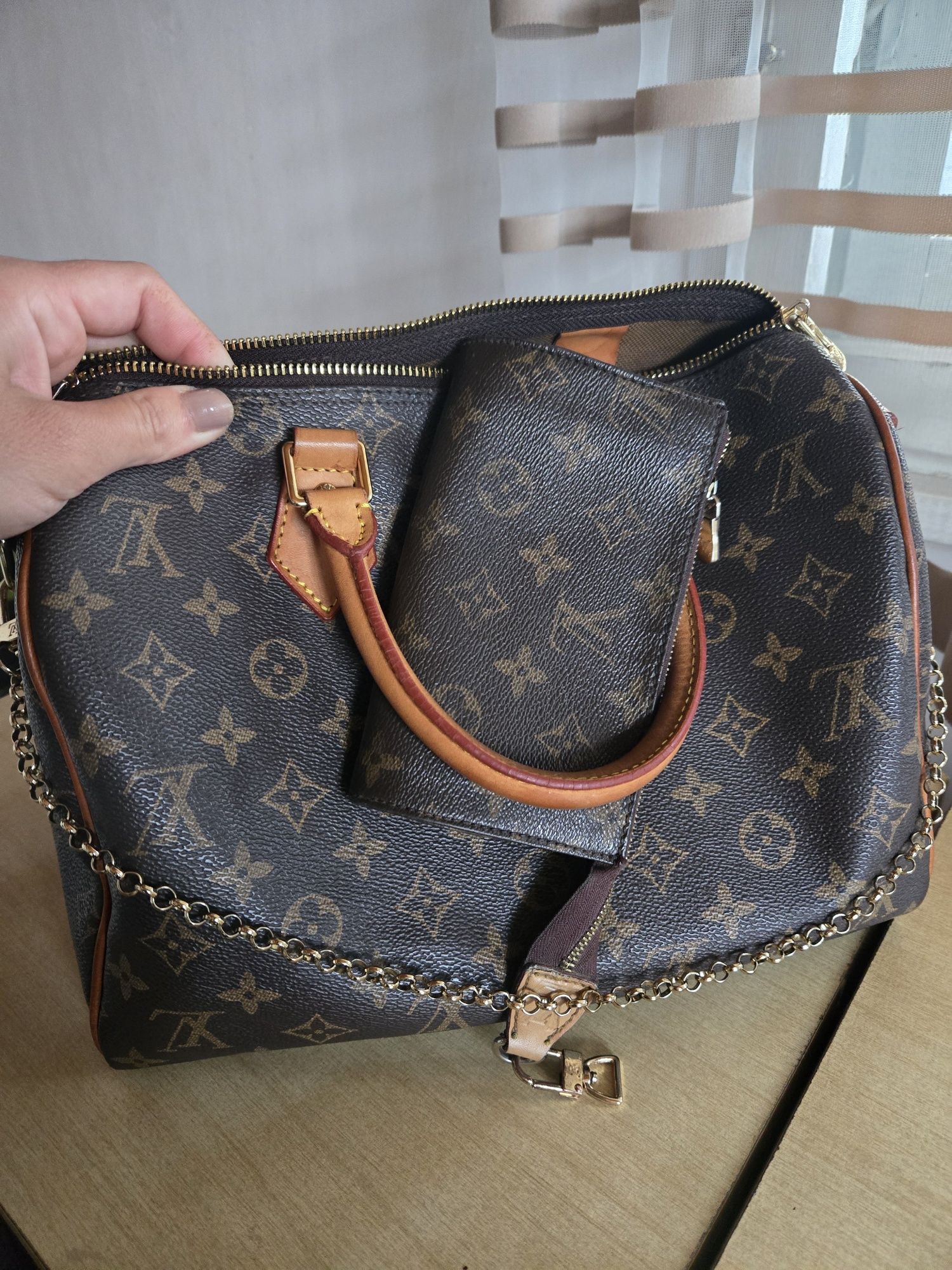 Louis vuitton естествена кожа