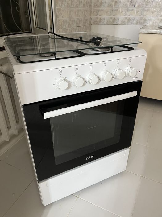 Газовая плита с духовкой