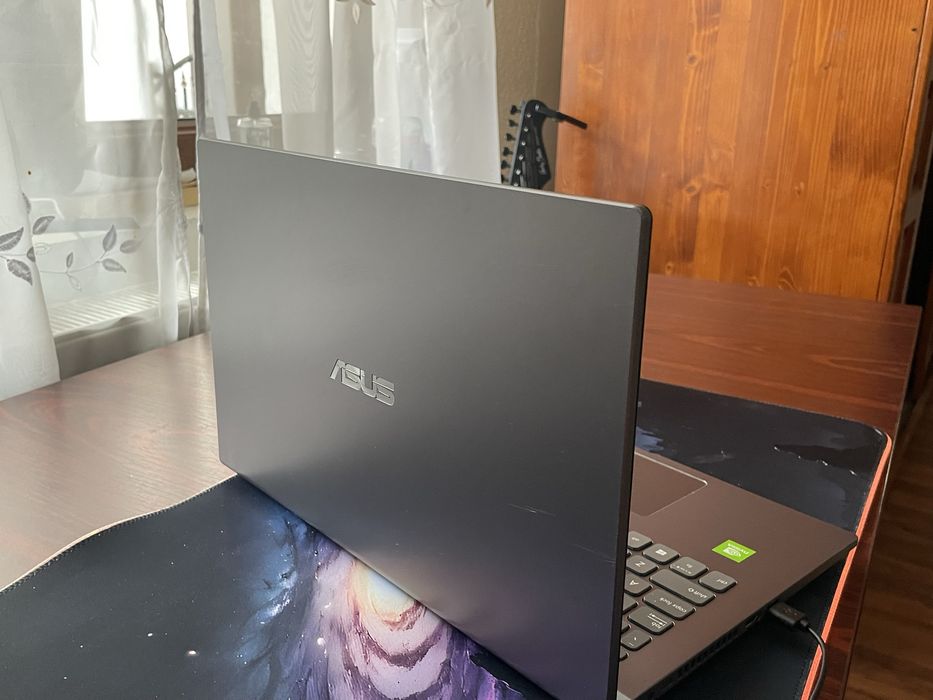 Laptop asus vivobook