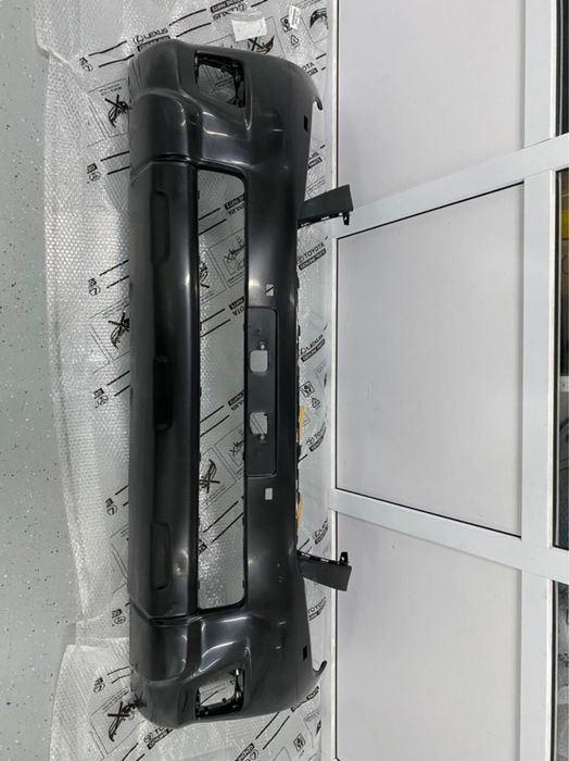 Бампер передний на Toyota Land Cruiser Prado 150