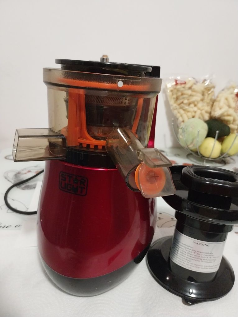 Storcator de fructe si legume cu melc Star-Light SJB-150R, 150 W, 55 R