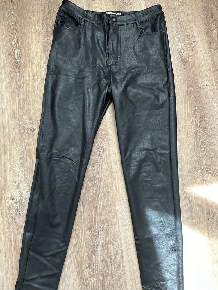 Pantaloni piele eco