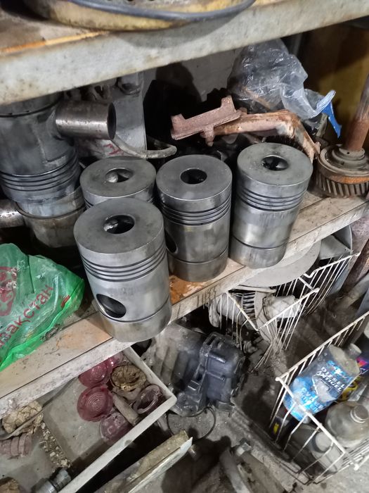 Поршневая группа поршень гильза д 160, д 180 чтз т 130, т 170, б 10,