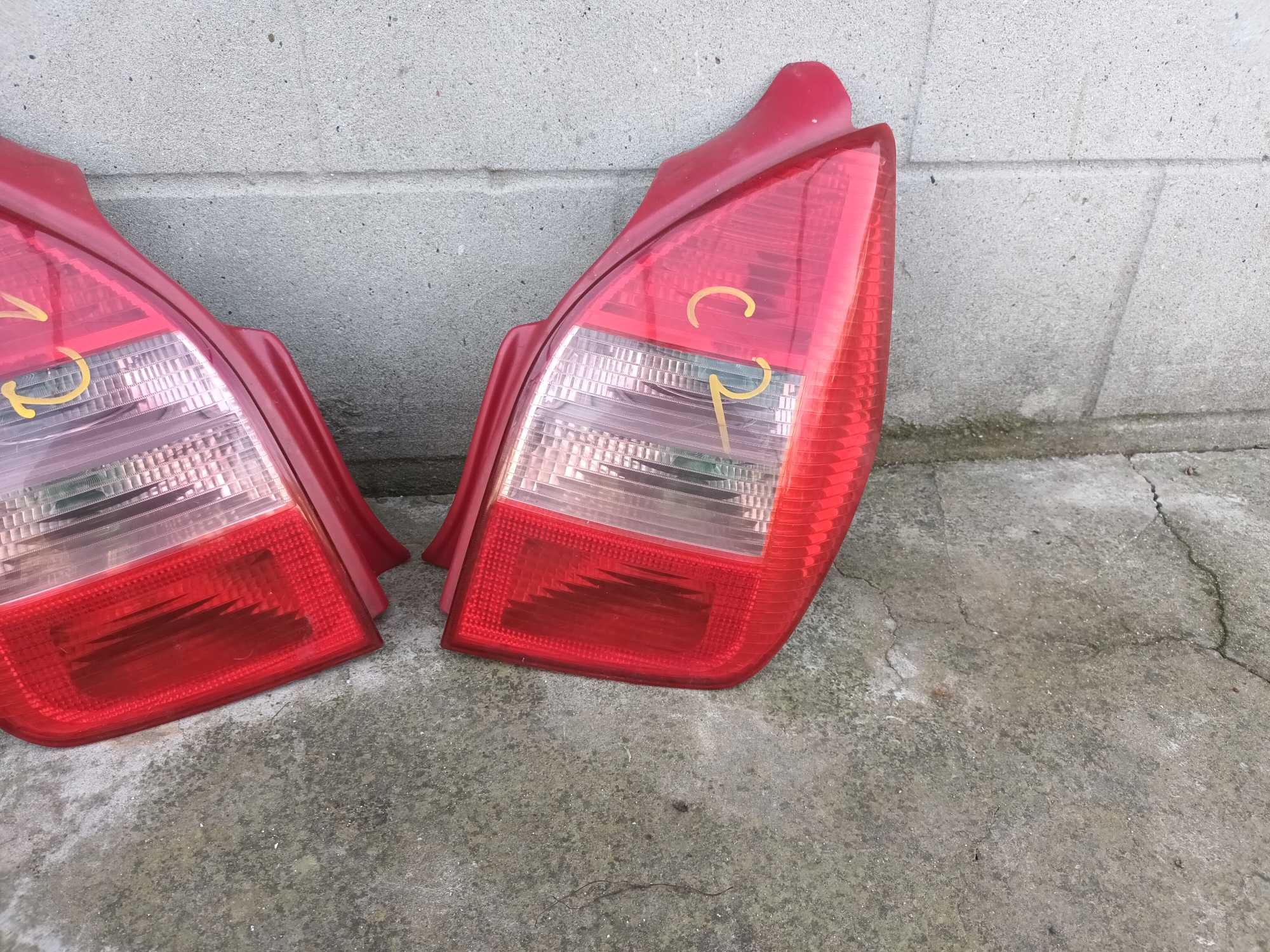 ляв и десен стоп за ситроен ц2 CITROEN C2