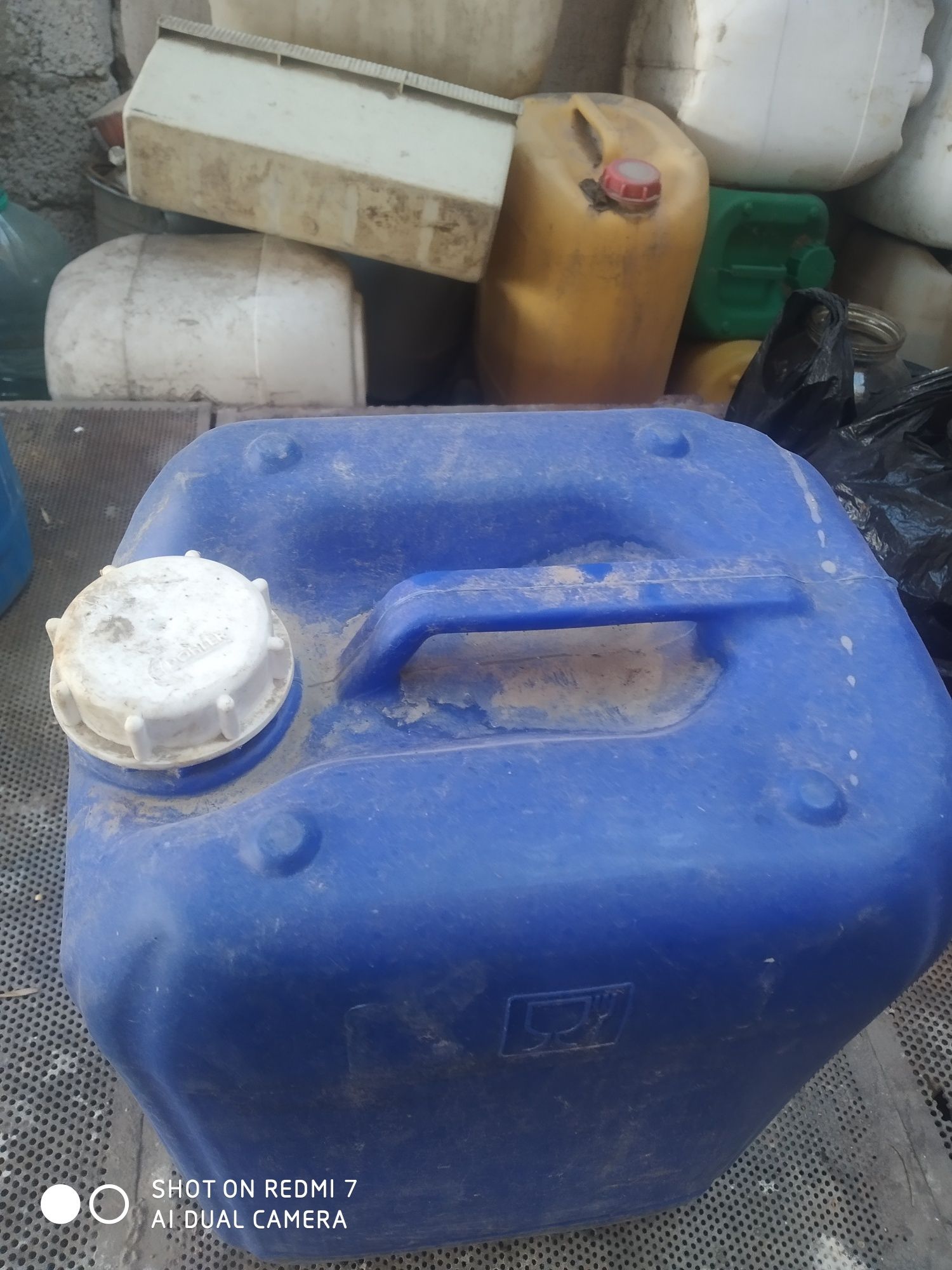 Qurilish va xoʻjalik uchun plastmassa baklar