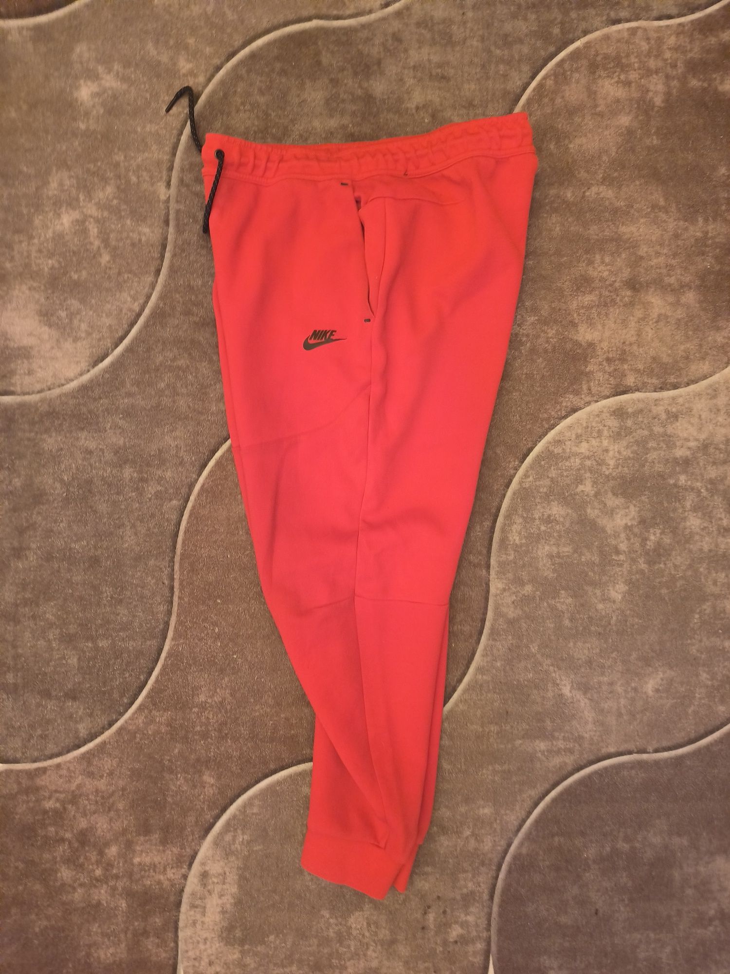 Nike Tech Fleece долнище L размер