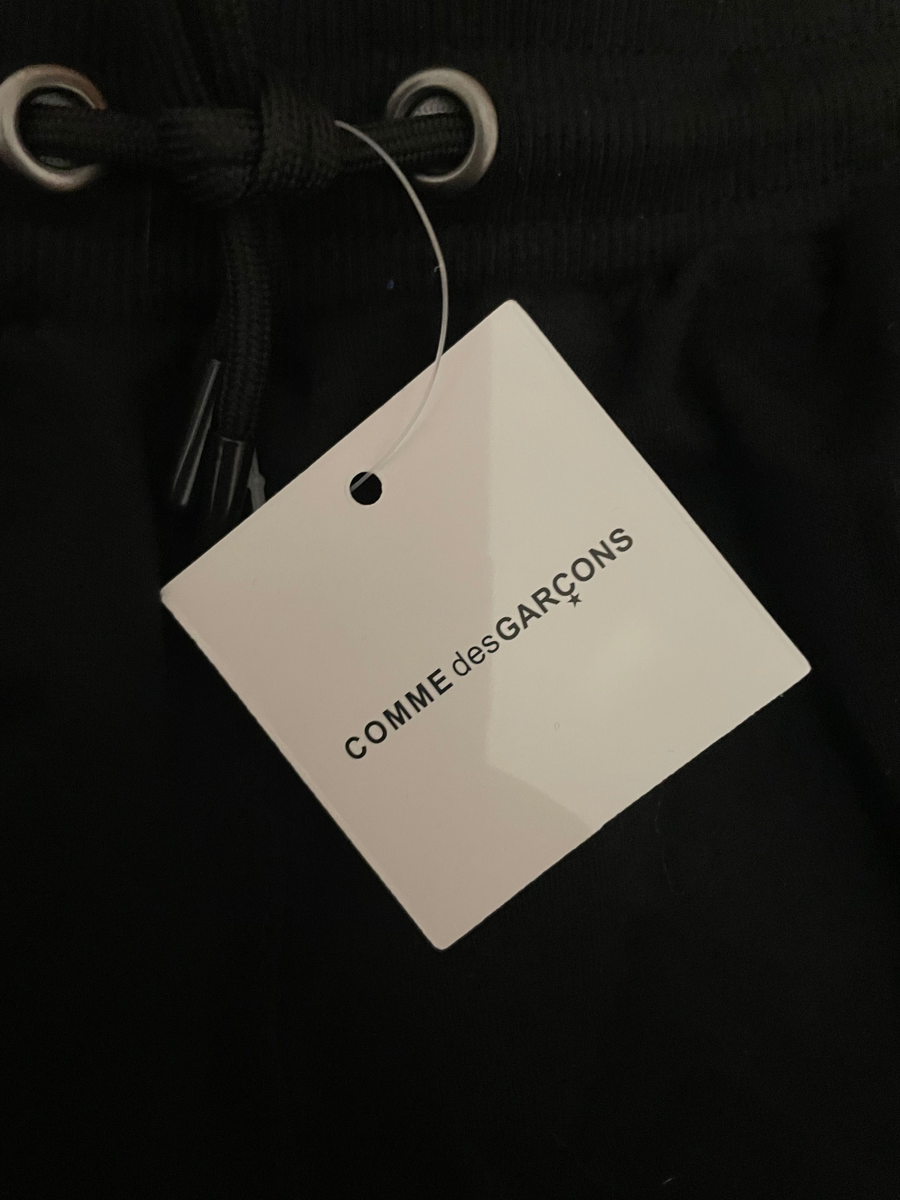 Comme de Garcons къси панталони размер M