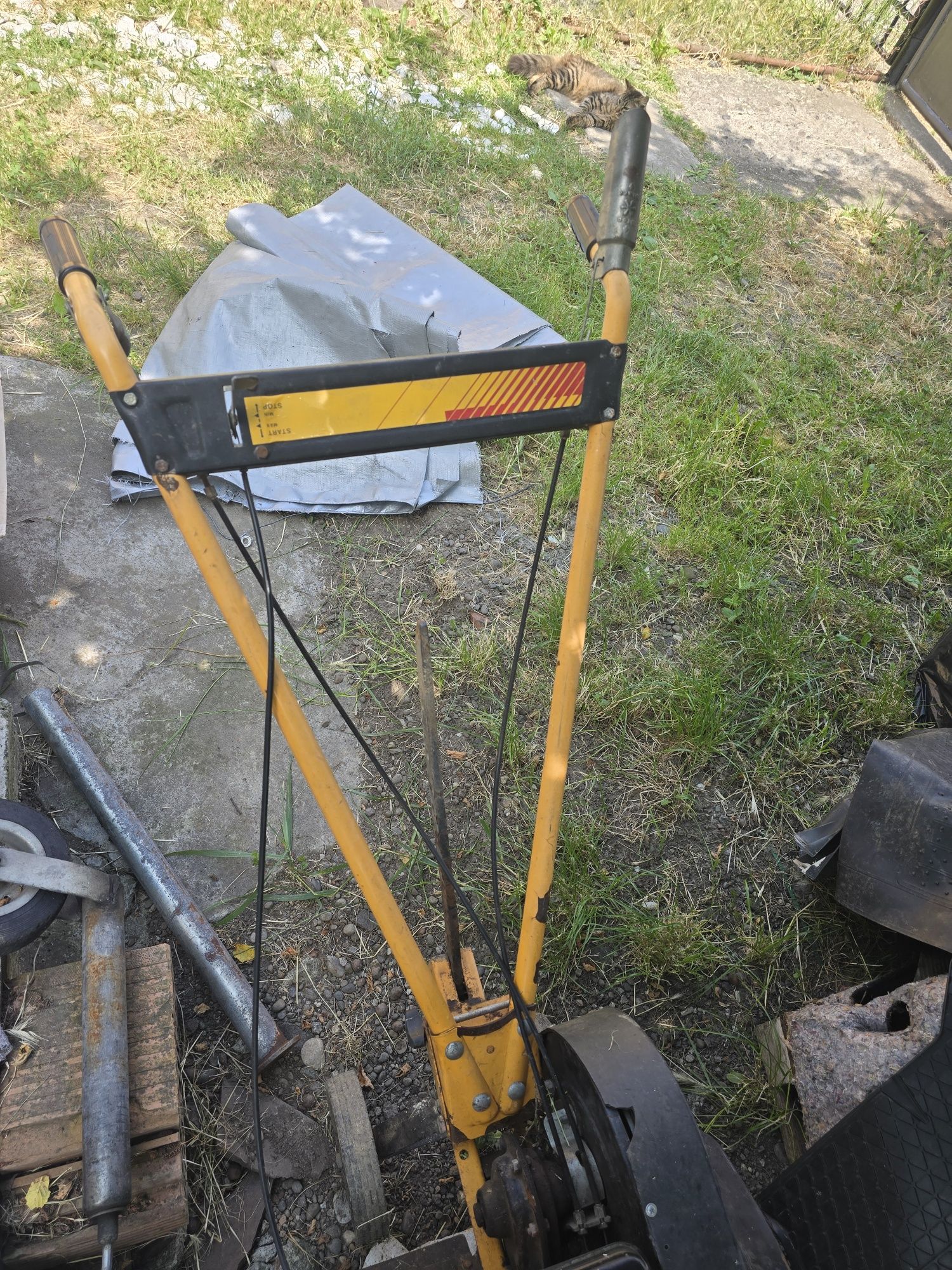 Motocultor cu freza