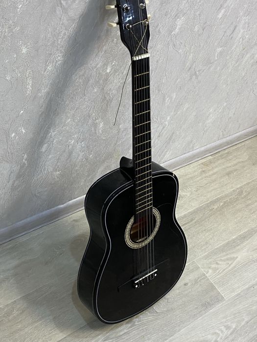 Продается гитара