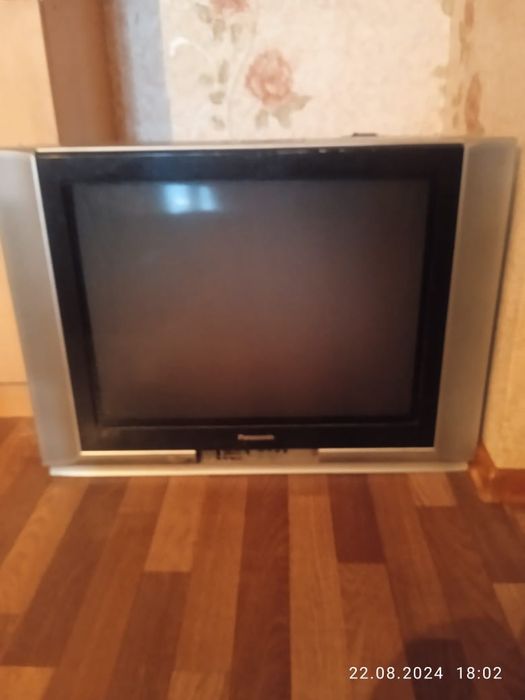 Продам телевизор Panasonic.