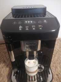 Expresor cafea Delonghi Magnifica evo